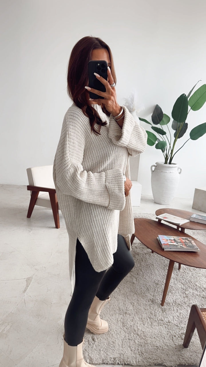 NORELLA | Oversized jumper with high collar and split / beige