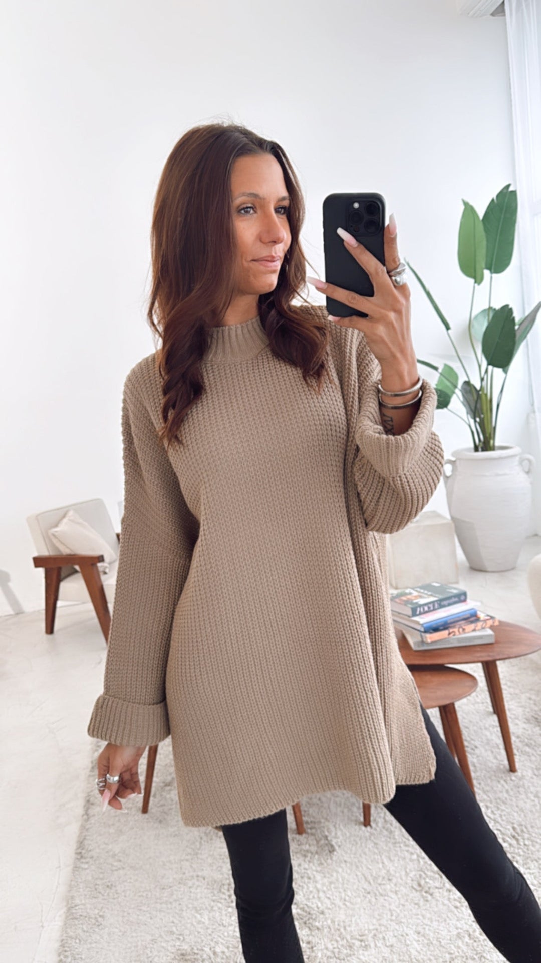 NORELLA | Oversized jumper with high collar and split / cappuccino