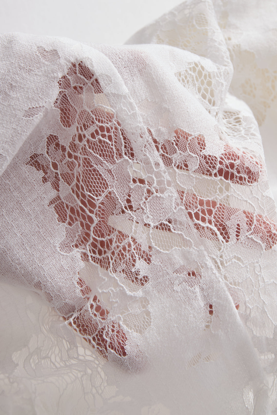 NORELLA | Elegant White Lace-Backed Blazer with Structured Silhouette